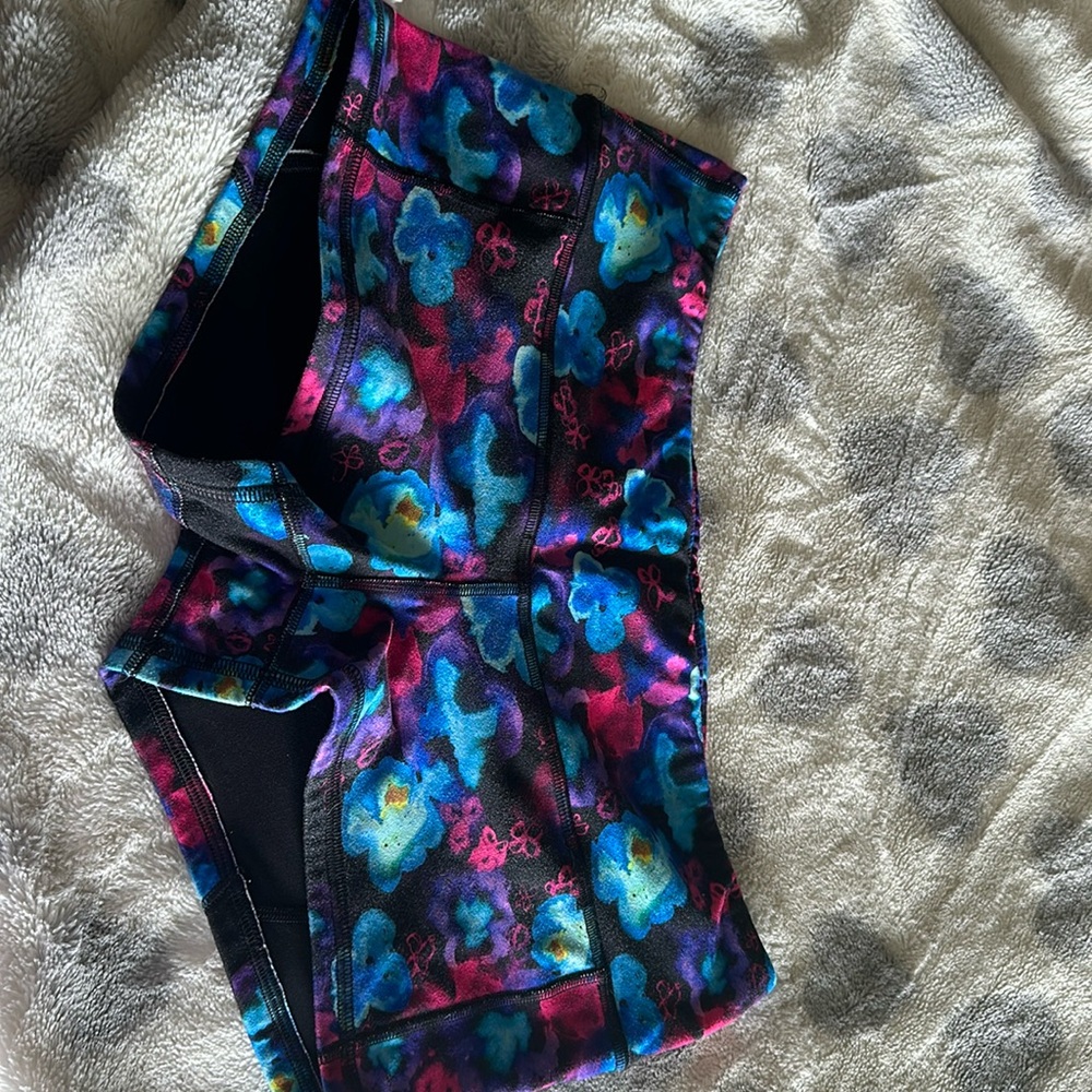 Fleo Shorts